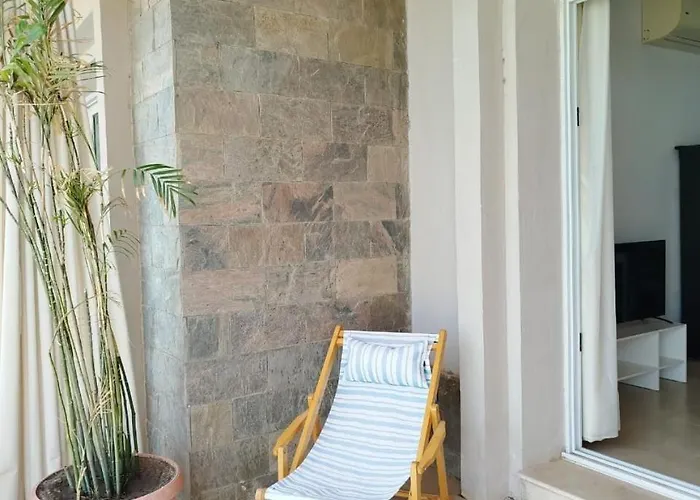 Tranquil Escape Apartman *